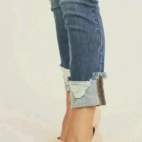 Won’t Stop Cropped Cuffed Denim Jeans - Picture 3 of 5